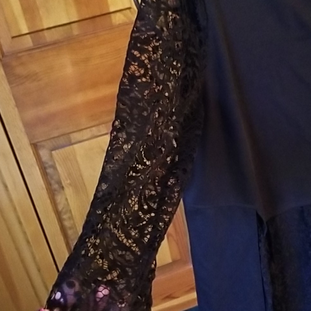 Dress - Picture 3 of 4